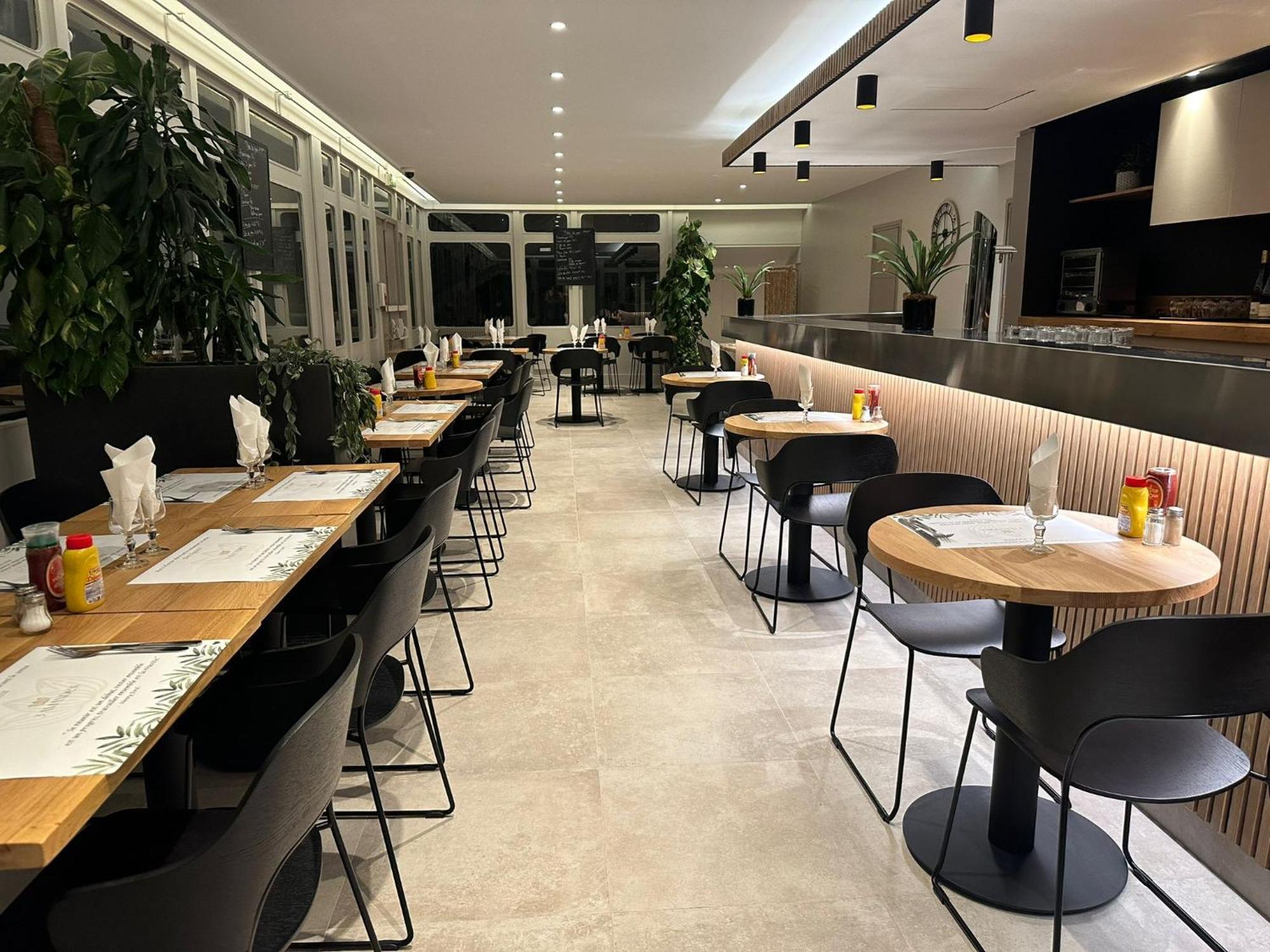 Grand Hotel Senia Orly Exteriér fotografie